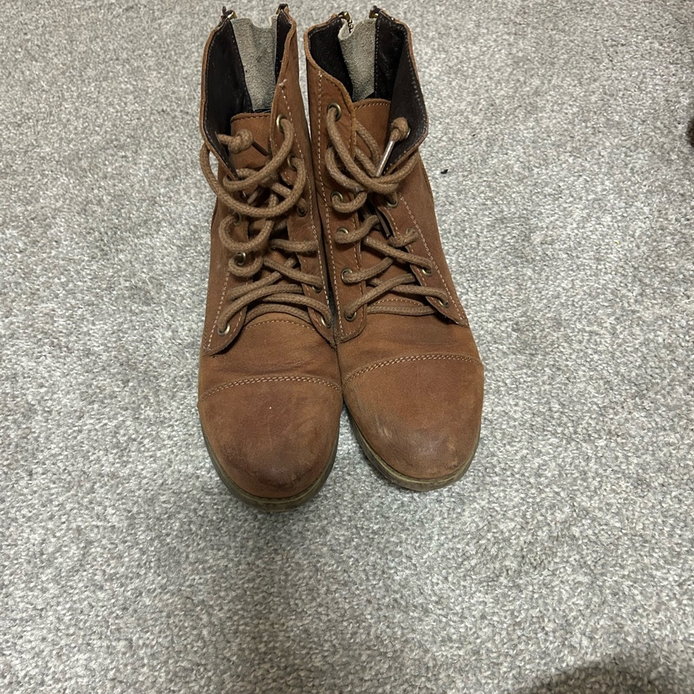 Brown womens kiwi Boots